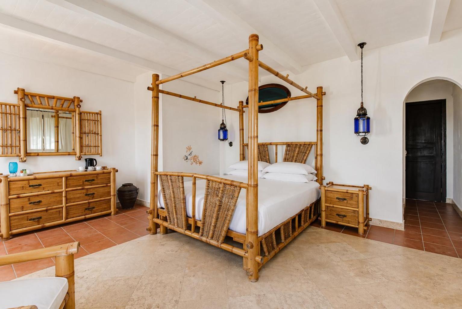Deluxe Double Room,1774433675:JPEG